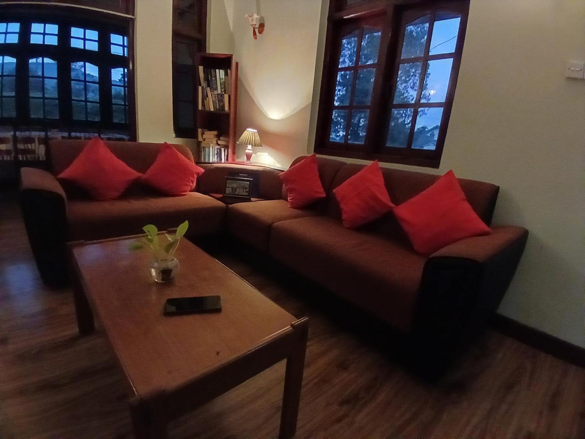 Paradise Cottage Νουβάρα Ελίγια Εξωτερικό φωτογραφία
